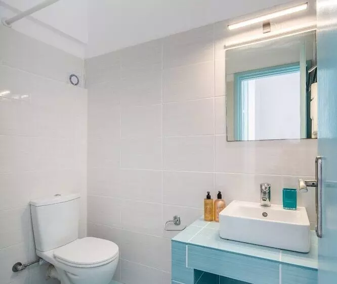 ユースホステル Eleios Hotel Serifos