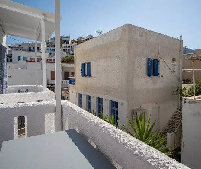 ユースホステル Eleios Hotel Serifos