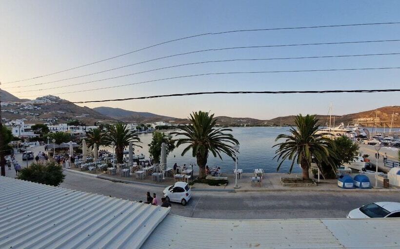 הוסטל Eleios Hotel Serifos