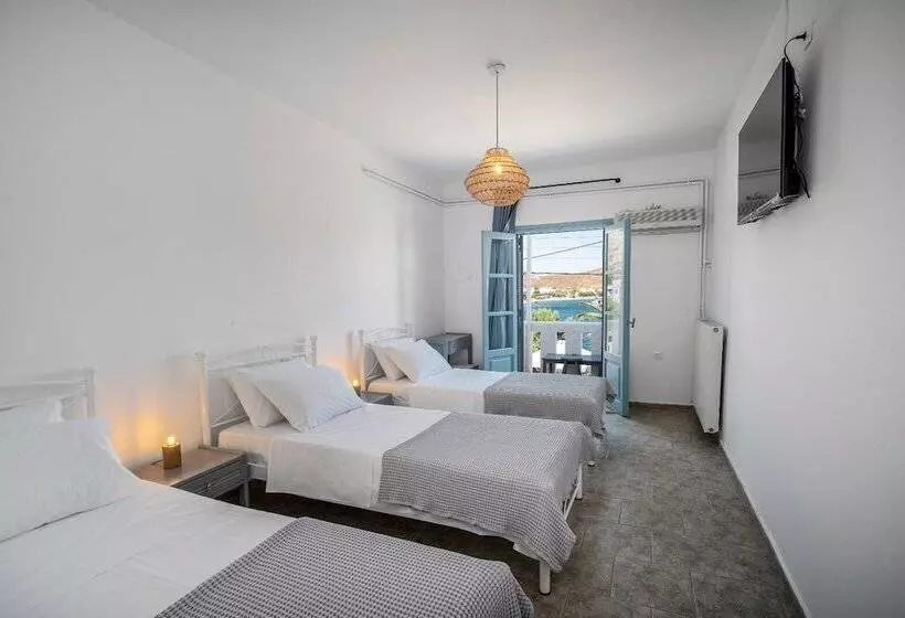 ユースホステル Eleios Hotel Serifos