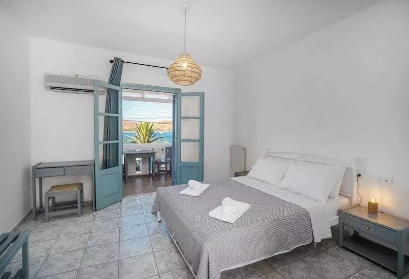 ユースホステル Eleios Hotel Serifos