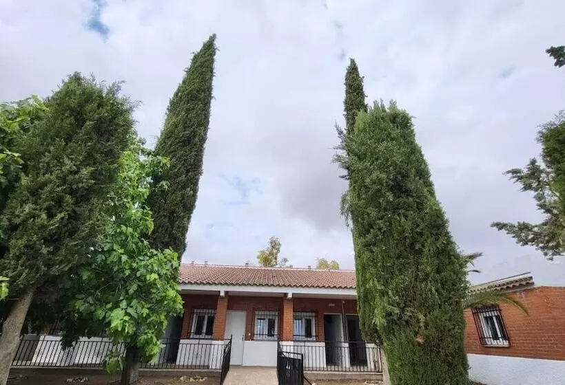 Retkeilymaja Hostal San Martin De Montalbán