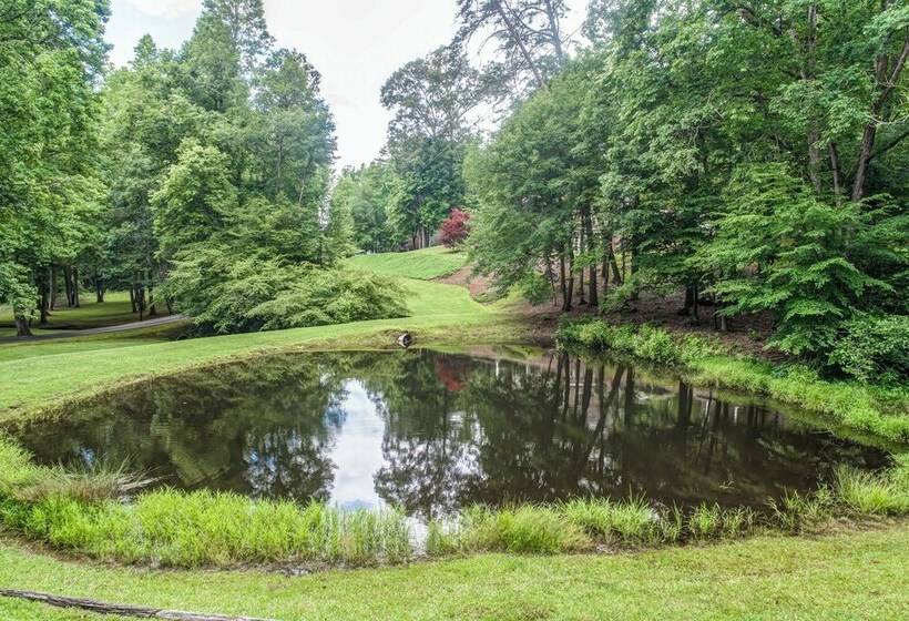 Bear Track Falls Peaceful, Quiet Mtn. Retreat!