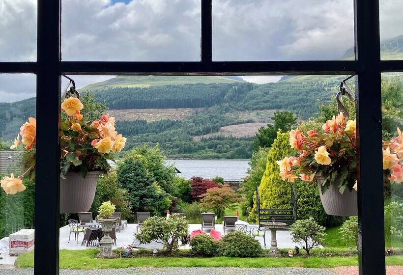 Bed and Breakfast G83 7ab