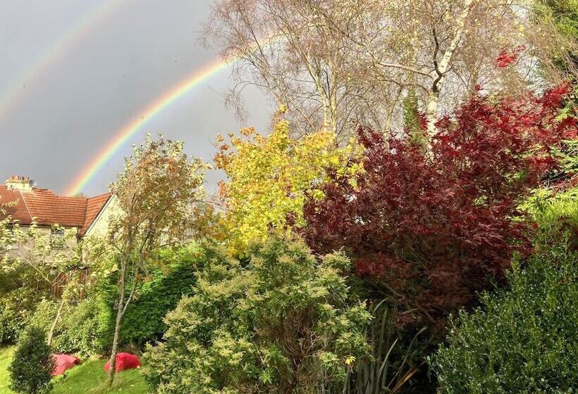 Bed and Breakfast G83 7ab