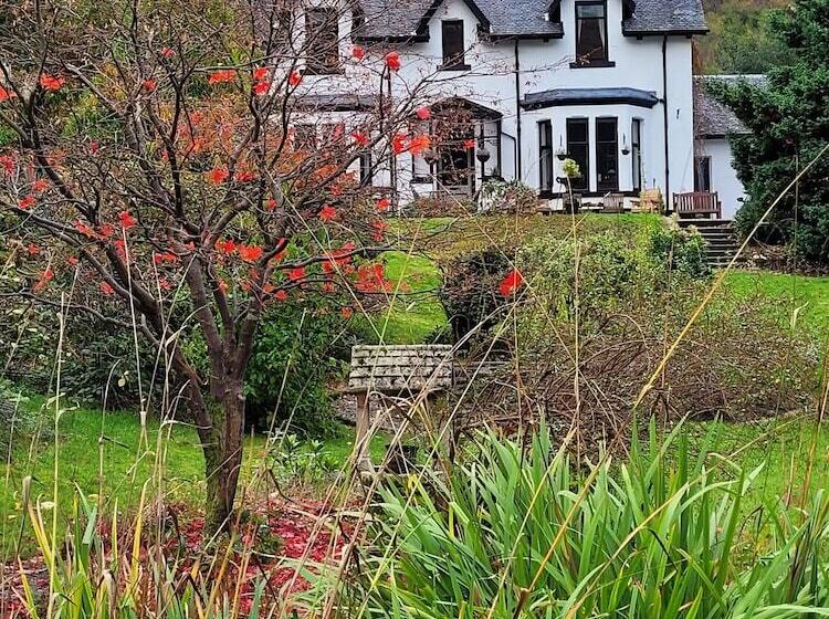 Bed and Breakfast G83 7ab