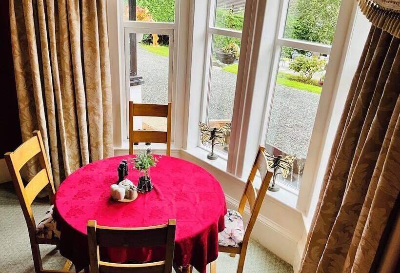 Bed and Breakfast G83 7ab