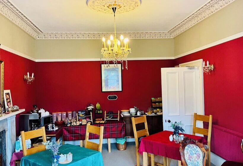 Bed and Breakfast G83 7ab