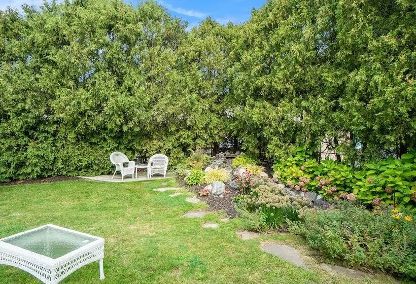 Aamiaismajoitus (B&B) Inn At The Park