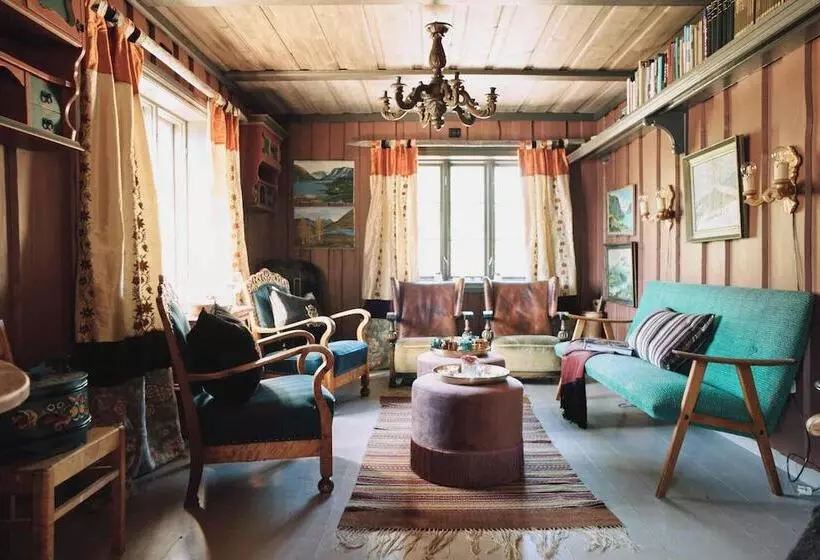 ベッドアンドブレックファースト Reinheimen Lodge