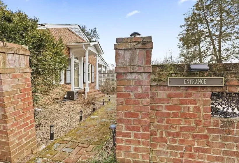 Aamiaismajoitus (B&B) The Emory House