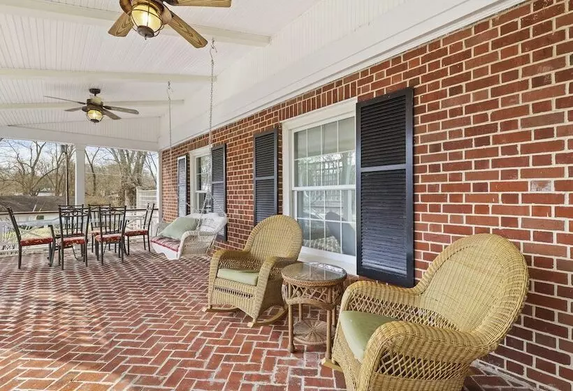 Aamiaismajoitus (B&B) The Emory House