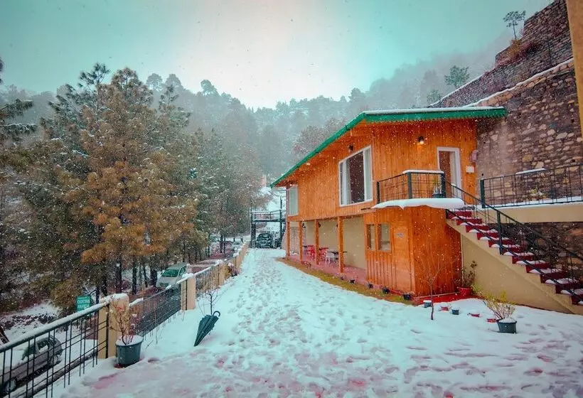 Aamiaismajoitus (B&B) The Himalayan Living Whistling Pines