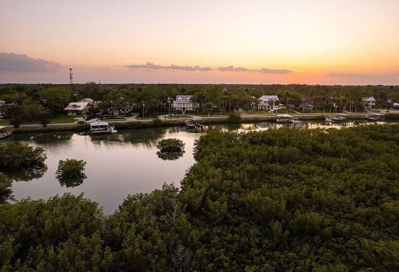 Bed and Breakfast Victoria 1883
