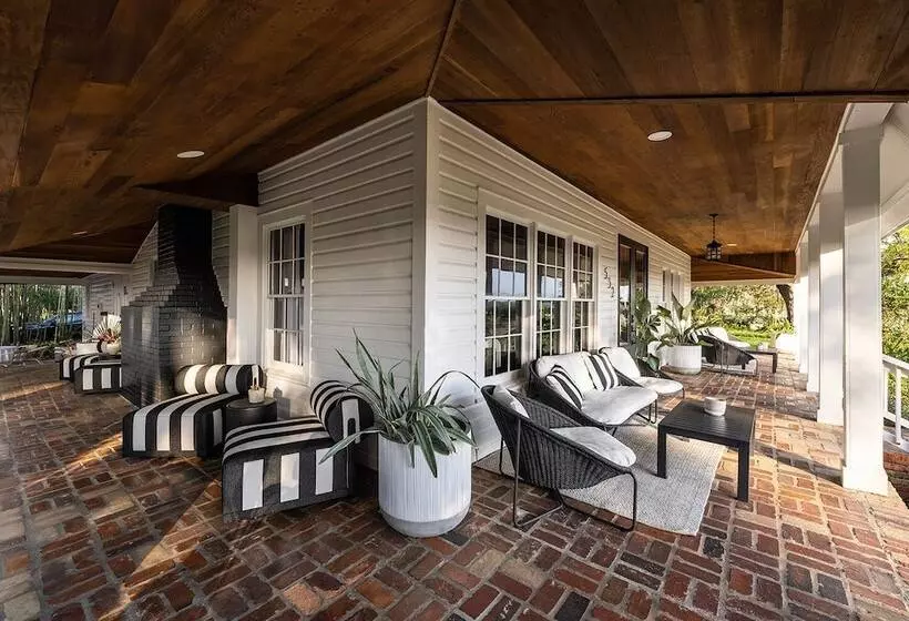 Aamiaismajoitus (B&B) Victoria 1883