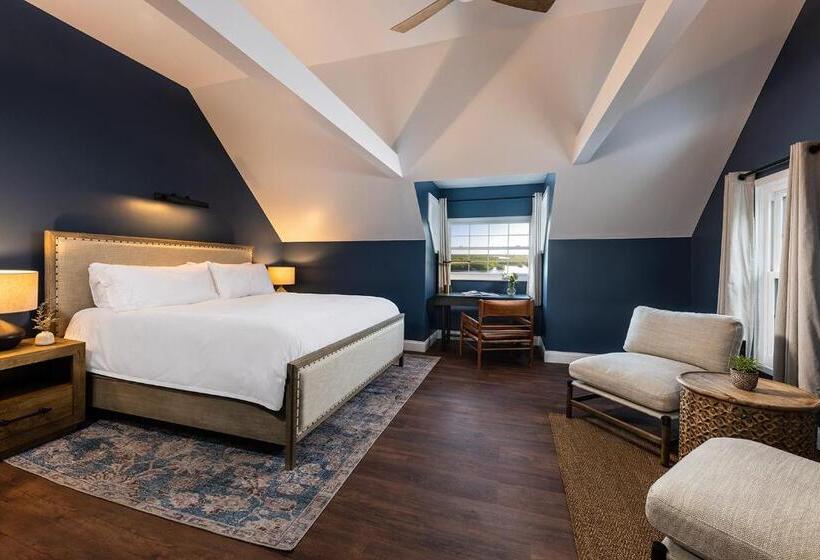 Bed and Breakfast Victoria 1883