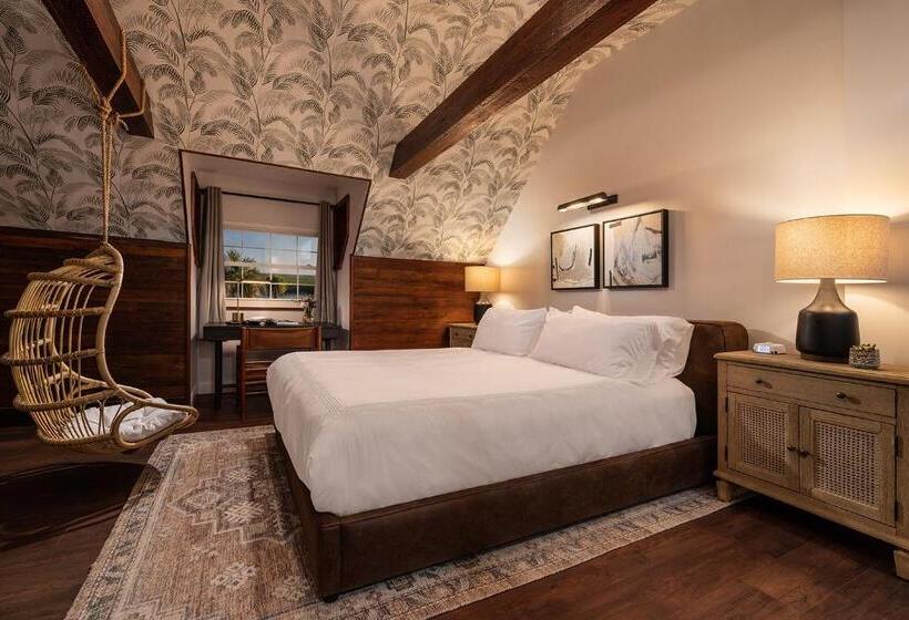 Bed and Breakfast Victoria 1883