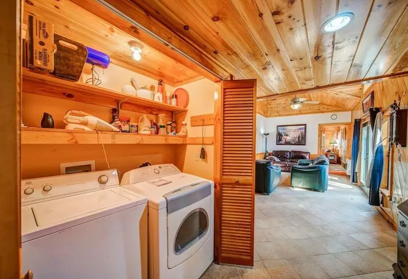 Blueridge Bunk House Wrap Around Deck!