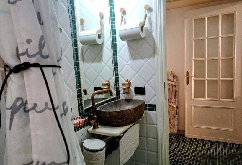 פונדק Costumbrismo Caffe