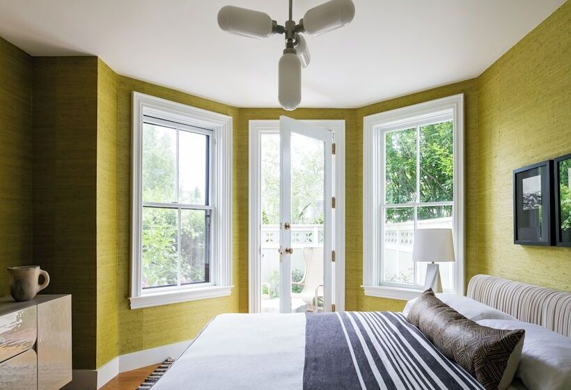 مسافرخانه The Swain House At 21 Broad