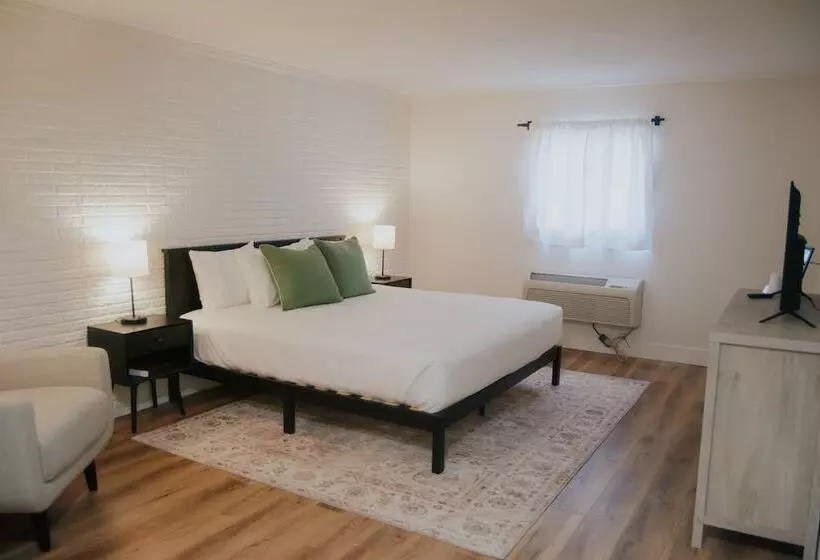 ホテル Bradford Guest House   The B