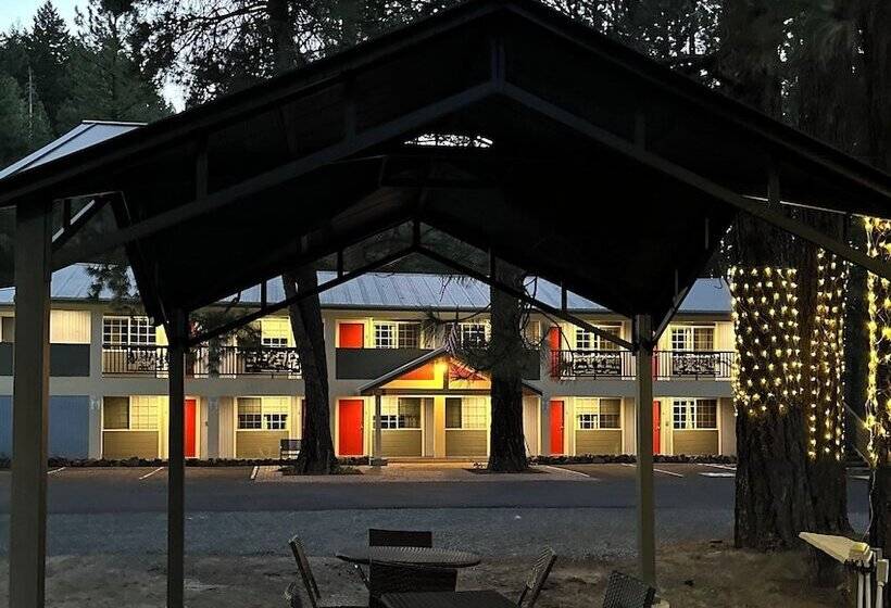 Szálloda Crater Lake Gateway   Hwy 140