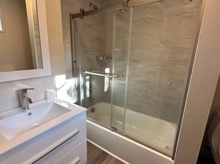 Hotelli Crater Lake Gateway   Hwy 140