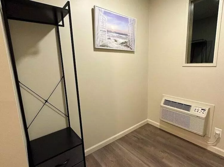 Hotelli Crater Lake Gateway   Hwy 140