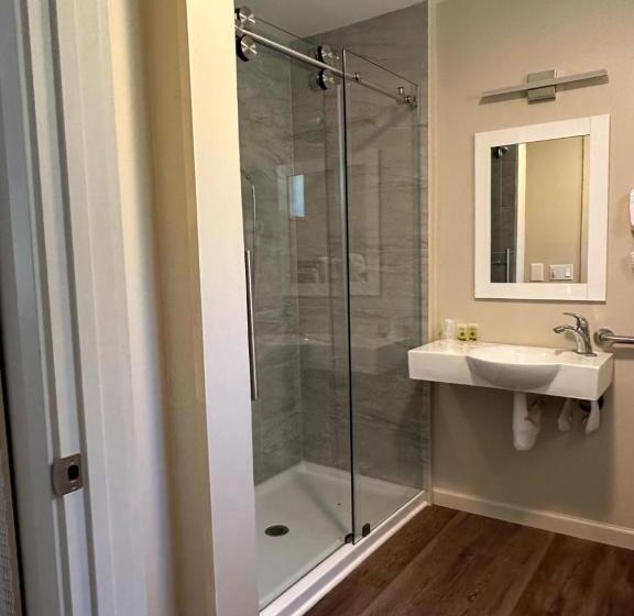 Szálloda Crater Lake Gateway   Hwy 140