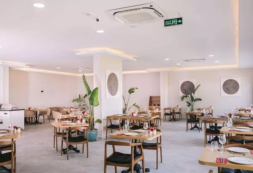 Hotelli Ramada By Wyndham Cesme