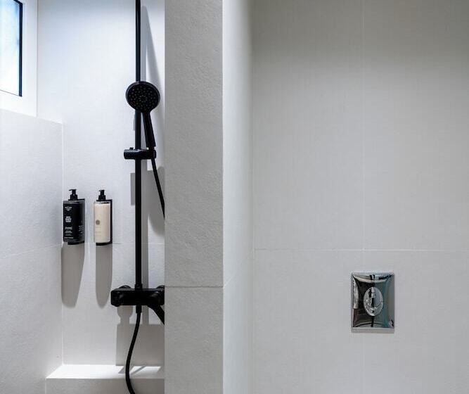 هتل Seaside Living