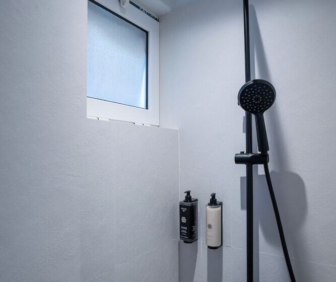 هتل Seaside Living