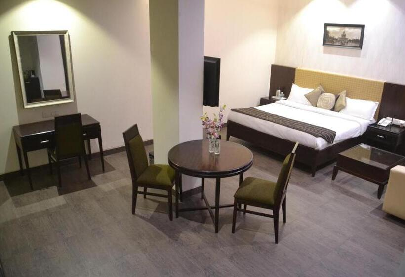 酒店 Shrinath Palace