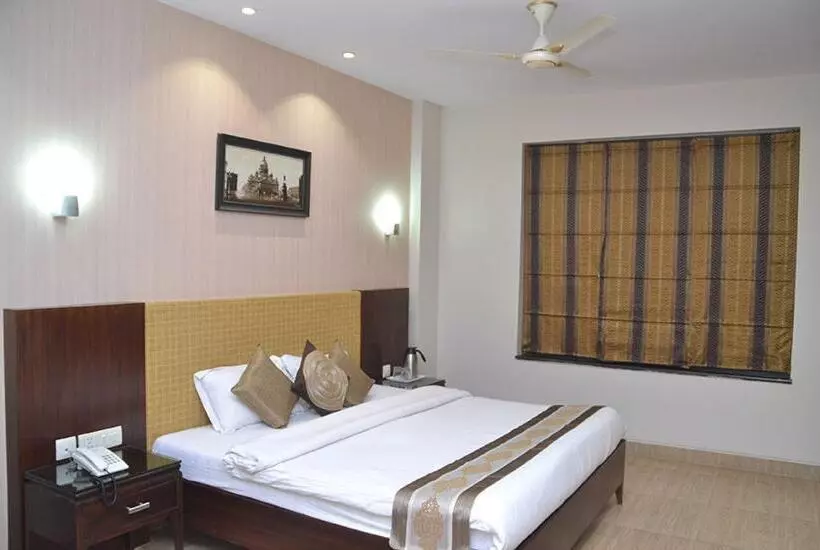 Hotelli Shrinath Palace