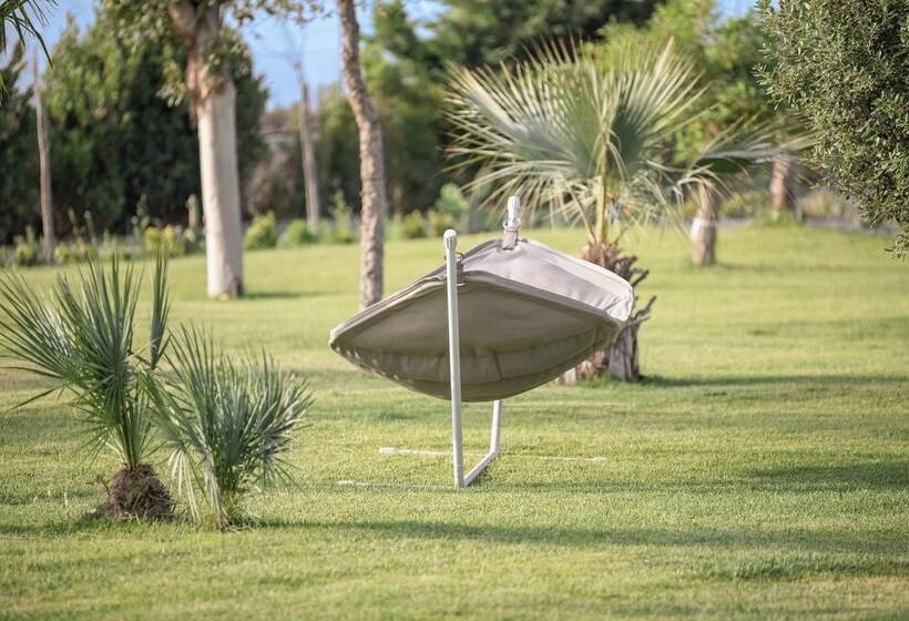 בית מלון כפרי Terreforti Luxury Village