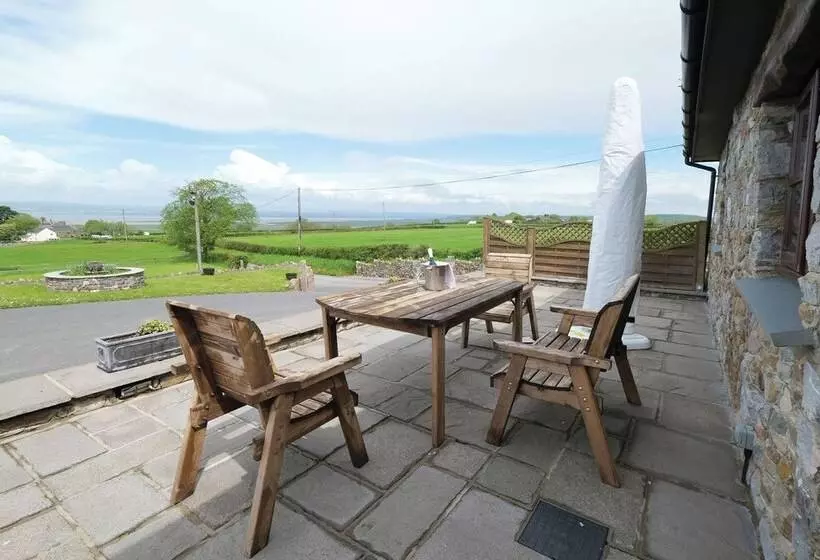 Ocean View Cottage 2   Llanrhidian