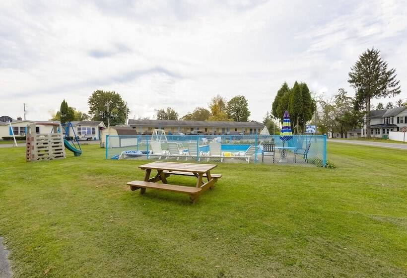 Parkside Motel By Oyo Meadville Conneaut Lake