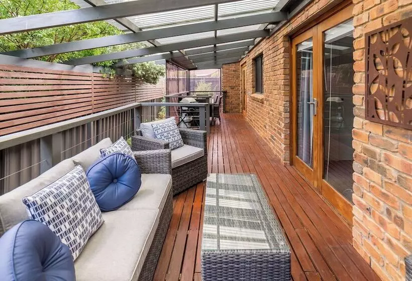 Majatalo Modern 3br In Macquarie
