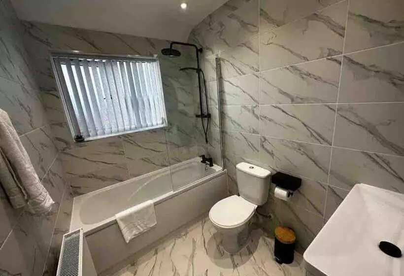 レジデンス Lovely 3 Bed House Near Birmingham Airport & Nec
