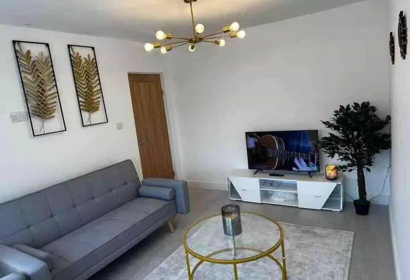レジデンス Lovely 3 Bed House Near Birmingham Airport & Nec