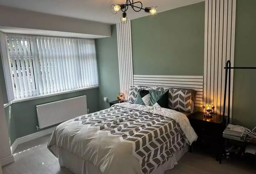 レジデンス Lovely 3 Bed House Near Birmingham Airport & Nec