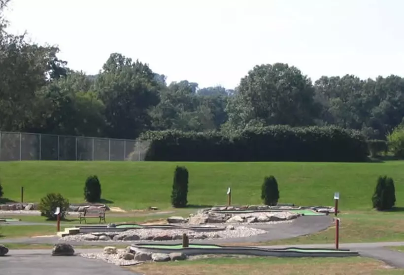 Lomakeskus Christmas Mountain Campground