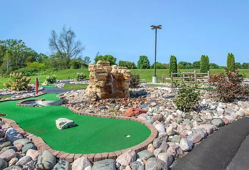 Lomakeskus Christmas Mountain Campground