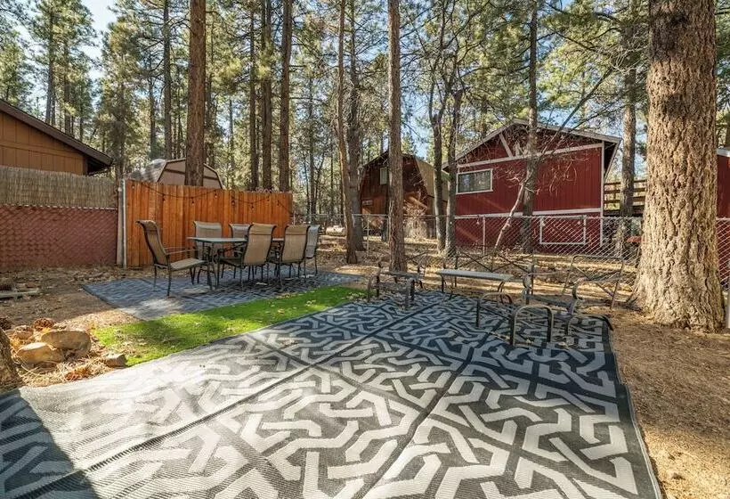 Vanderhut Chalet