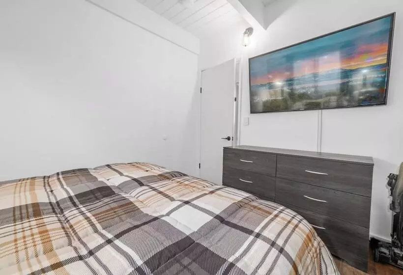 Vanderhut Chalet