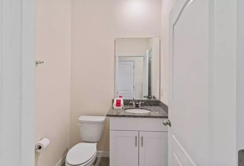 7695 Oakmoss Loop
