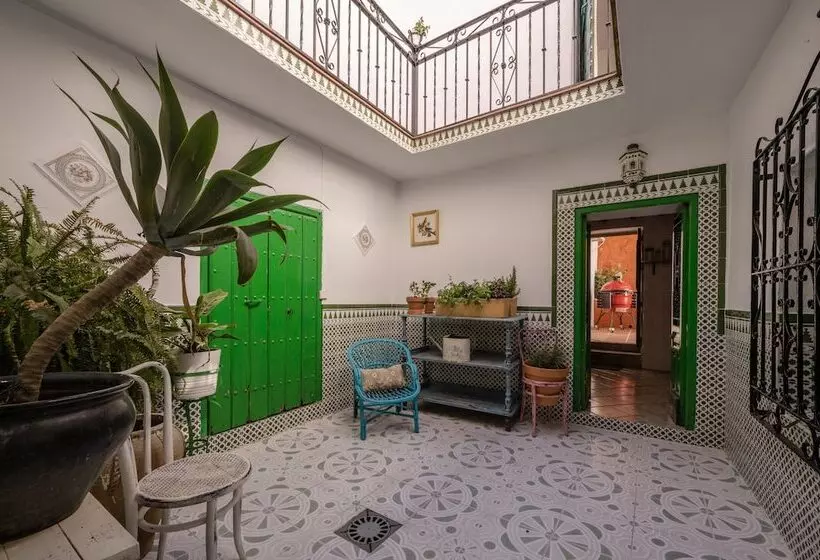 Aamiaismajoitus (B&B) Encanto Guesthouse