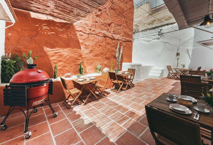 ベッドアンドブレックファースト Encanto Guesthouse