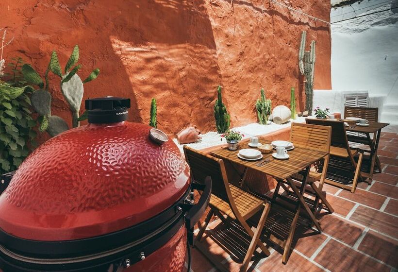 ベッドアンドブレックファースト Encanto Guesthouse