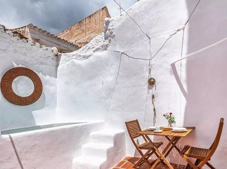 Aamiaismajoitus (B&B) Encanto Guesthouse